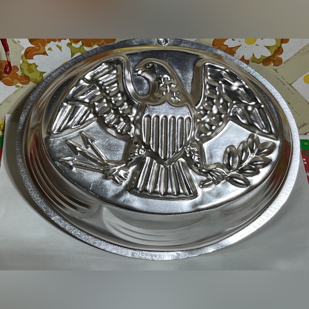 Vtg. A.H.C.I. St Louis Domed Aluminum/tin Eagle Jello Mold Hong Kong stamped